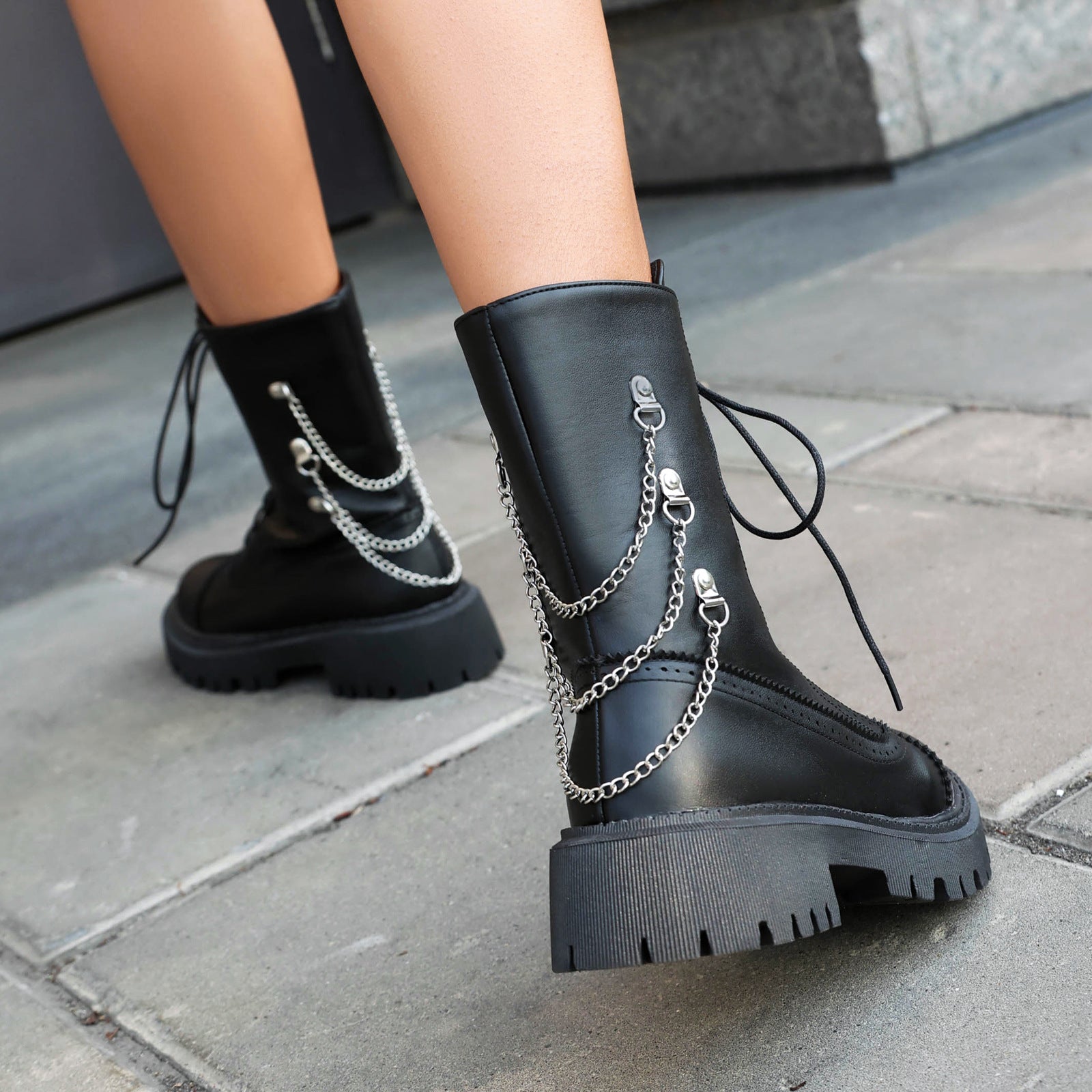 Large-size Womens Chunky-heeled Mid-calf Dr Martens Boots For Fall And Winter 