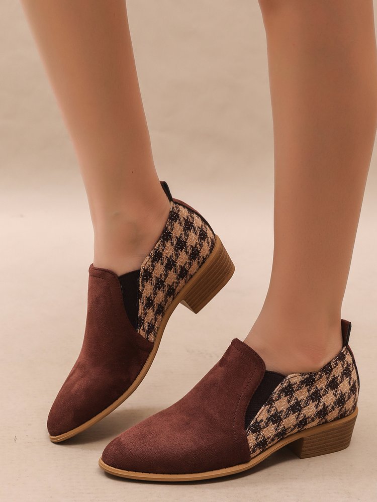 Retro Color-Block Slip-On Shoes For Women 