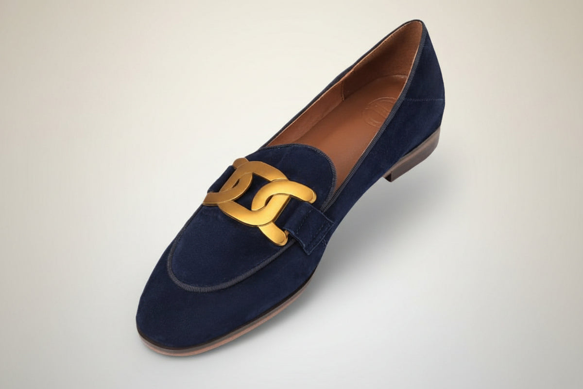 Retro Metal Buckle Slip On Loafer Shoes 