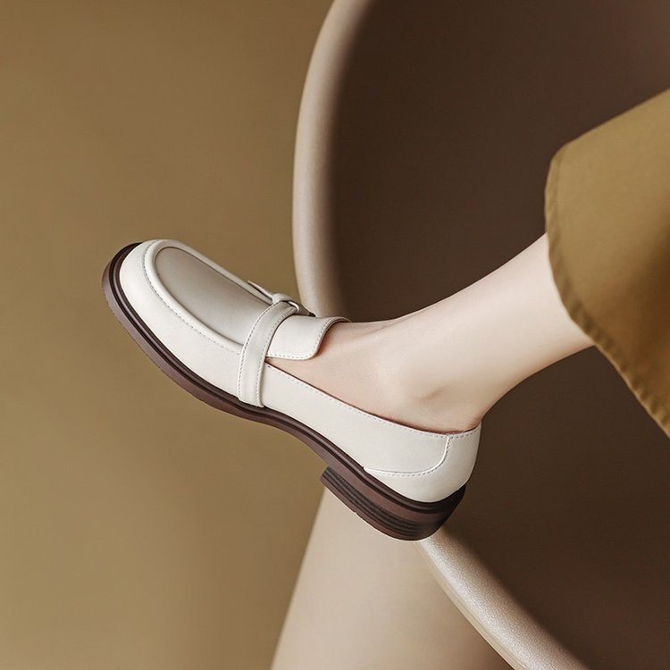 Autumn And Winter Round Toe Low Heel Slip-on Casual Women's Shoes 