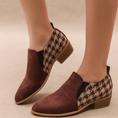 Retro Color-Block Slip-On Shoes For Women 