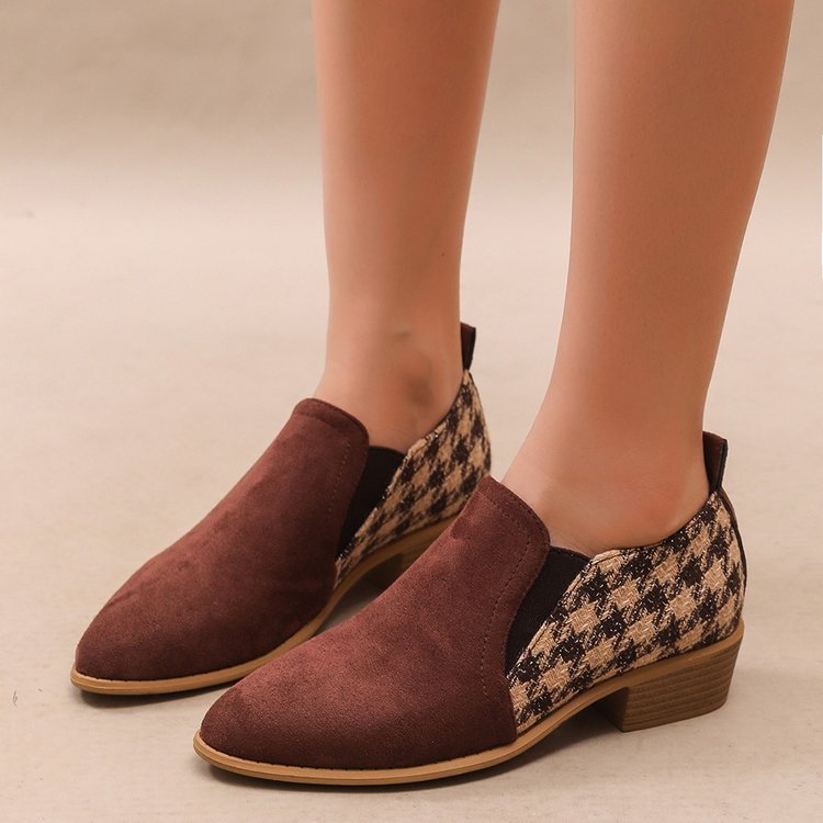 Retro Color-Block Slip-On Shoes For Women 
