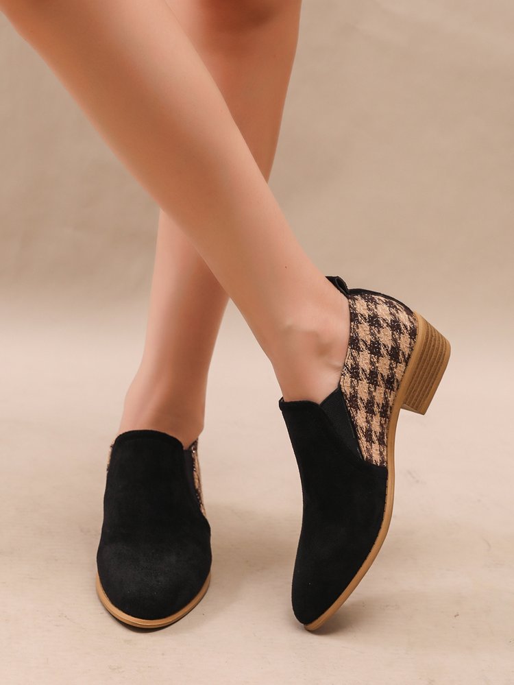 Retro Color-Block Slip-On Shoes For Women 