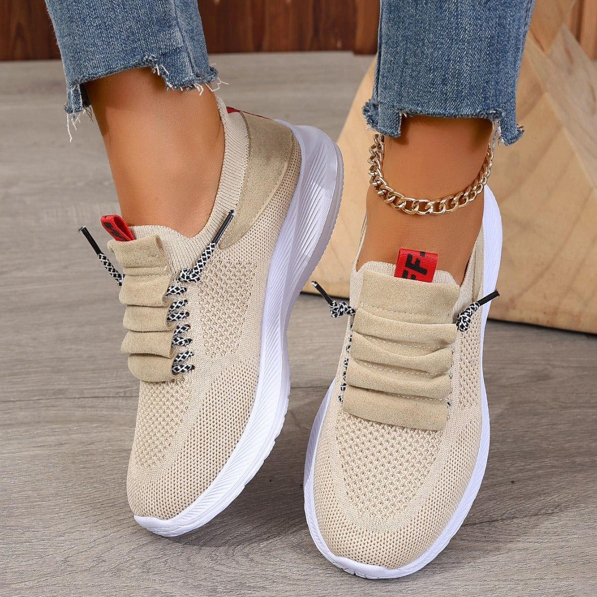 Women’s Non-Slip Round-Toe Casual Sneakers CJ