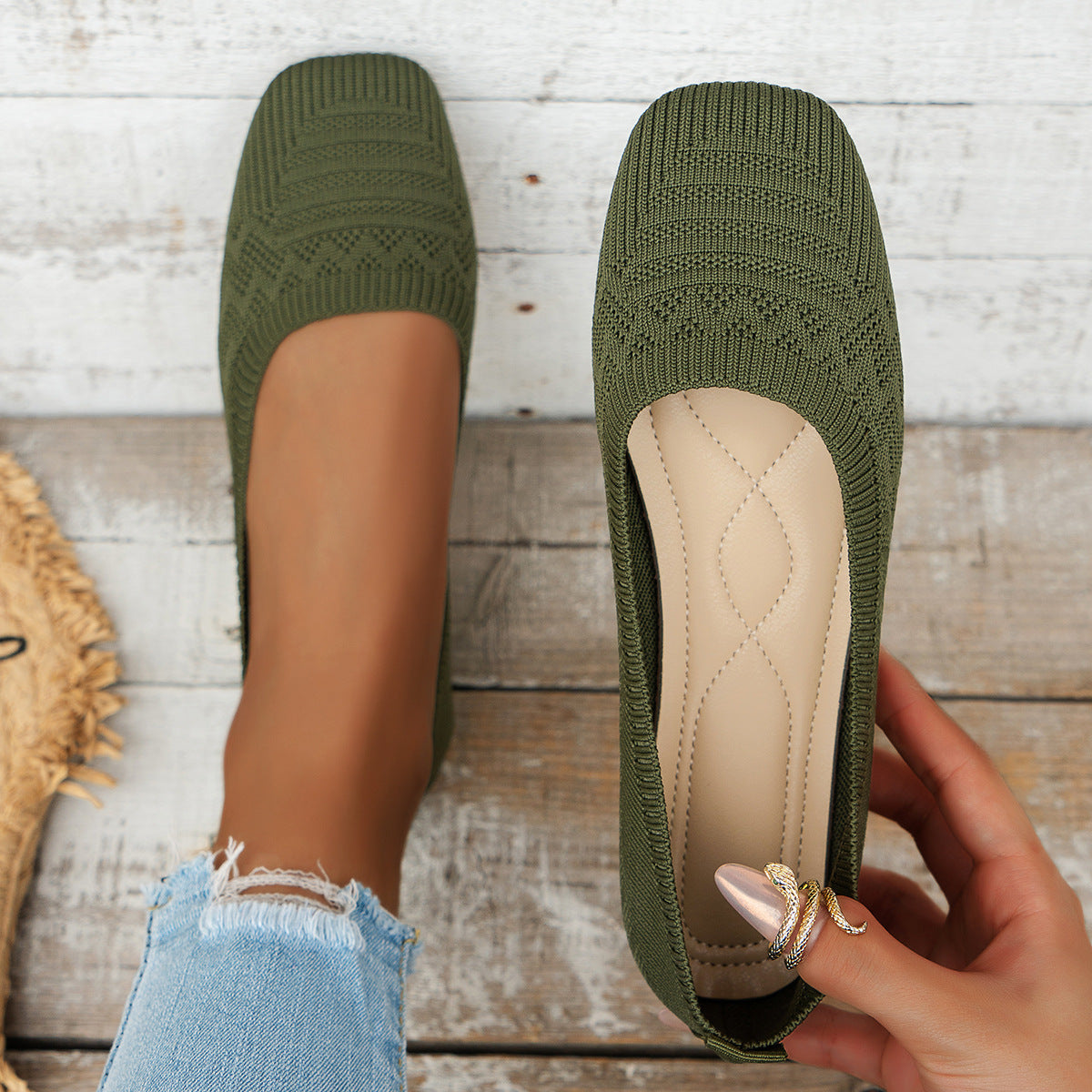 Women's Knitted Plus Size Flying Woven Breathable One Pedal Shoes 