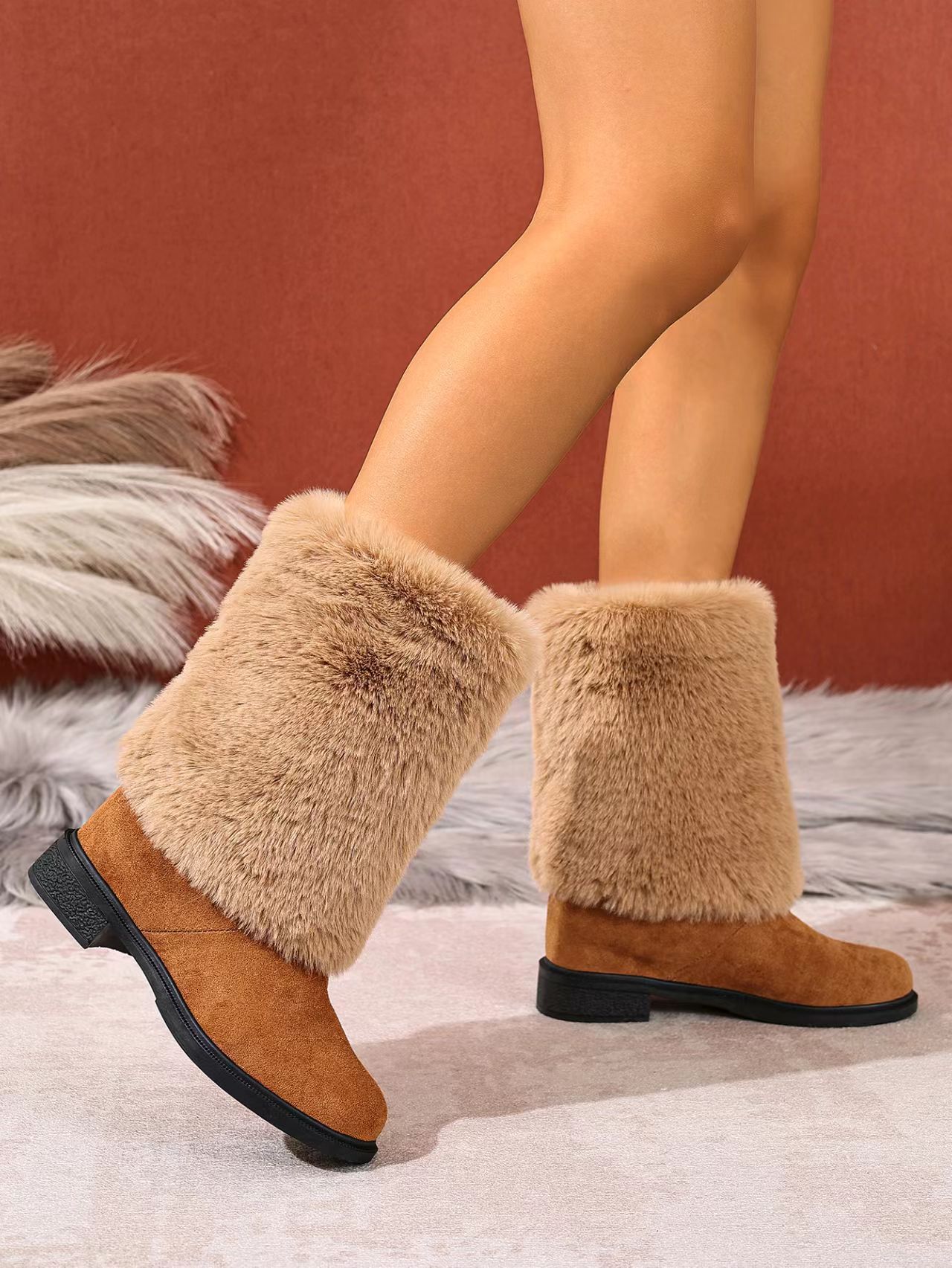 Womens Chunky Heeled Snow Boots 