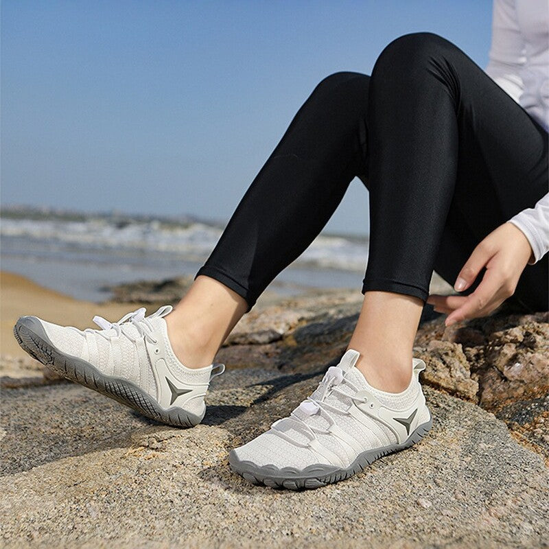 Casual Breathable Mens And Womens Beach Barefoot Shoes 